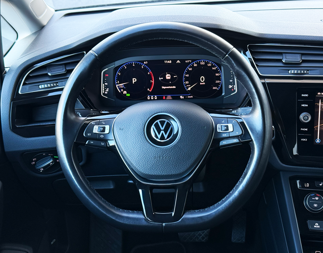 Lenkrad Volkswagen Touran Highline 1.5 TSI 150 DSG