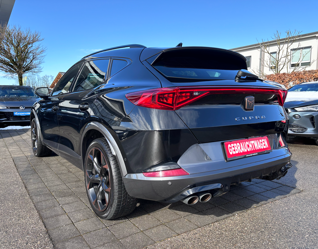 Hinten Cupra Formentor VZ 2.0 TSI 4Drive 310 PS DSG