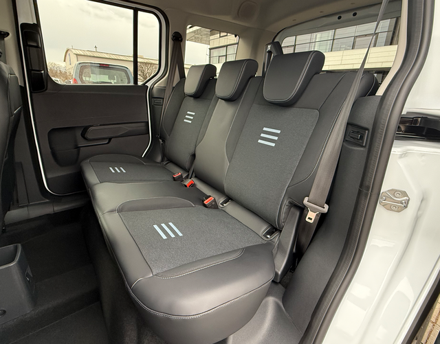 R&uuml;cksitzbank Ford Tourneo Courier Active 1.0l 125