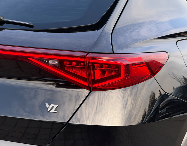 LED R&uuml;ckleuchte Cupra Formentor VZ 2.0 TSI 4Drive 310 PS DSG