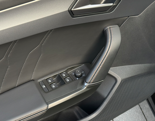 Fahrert&uuml;r Highlights Cupra Formentor VZ 2.0 TSI 4Drive 310 PS DSG