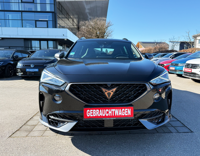 Vorne Cupra Formentor VZ 2.0 TSI 4Drive 310 PS DSG