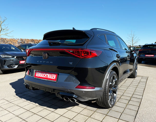 Hinten Cupra Formentor VZ 2.0 TSI 4Drive 310 PS DSG