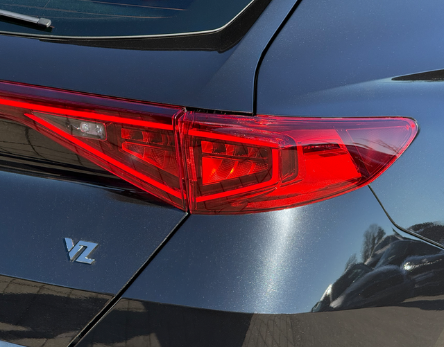 LED R&uuml;ckleuchte Cupra Formentor VZ 2.0 TSI 4Drive 310 PS DSG