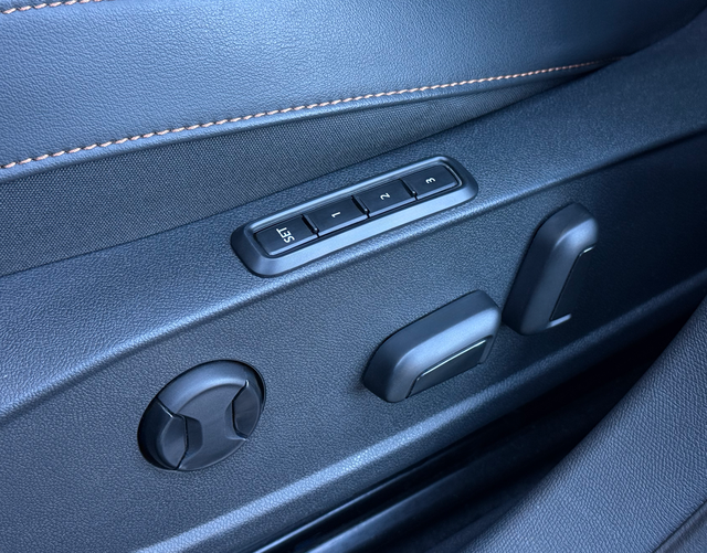 Fahrersitz elektrisch Cupra Formentor VZ 2.0 TSI 4Drive 310 PS DSG