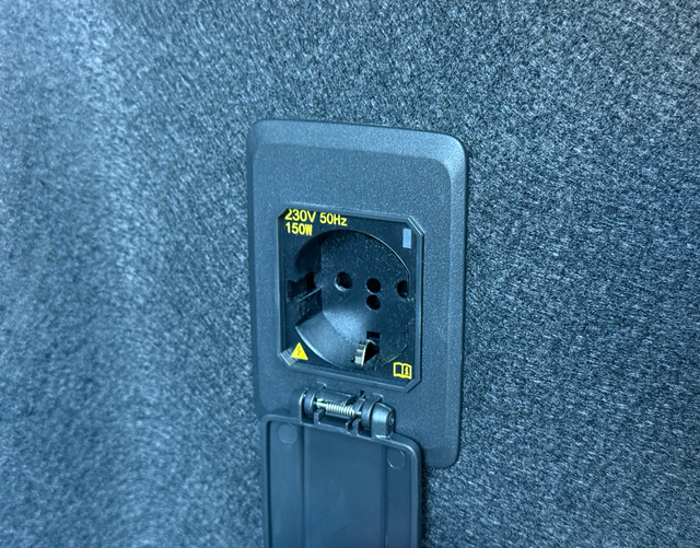 Kofferraum Steckdose Cupra Formentor VZ 2.0 TSI 4Drive 310 PS DSG