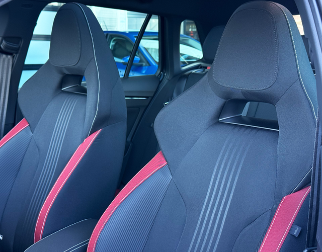 Vordersitze Polsterung Skoda Kamiq Monte Carlo Limited 1.5 TSI DSG 150