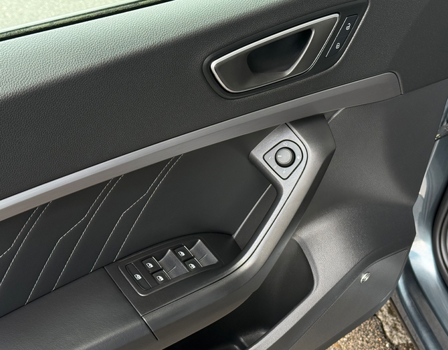 Fahrert&uuml;r Highlights Seat Ateca FR PACK EXECUTIVE I 1.5 TSI ACT 150 DSG