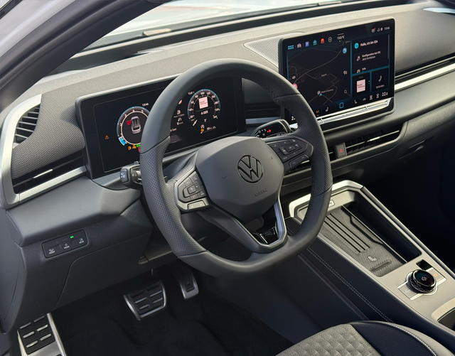 Interieur Volkswagen T-Roc R-Line 1.5 eTSI OPF DSG 150