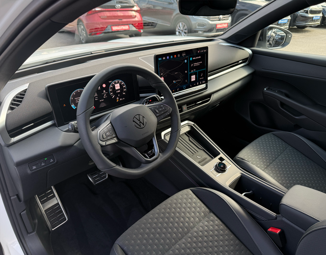 Interieur Volkswagen T-Roc R-Line 1.5 eTSI OPF DSG 150