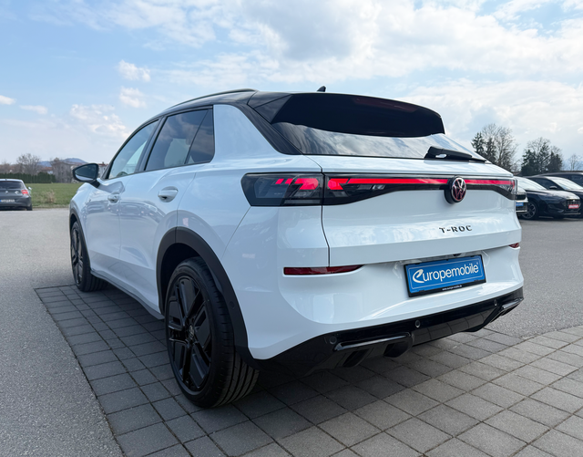 Hinten Volkswagen T-Roc R-Line 1.5 eTSI OPF DSG 150