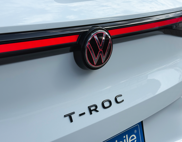Logo Volkswagen T-Roc R-Line 1.5 eTSI OPF DSG 150