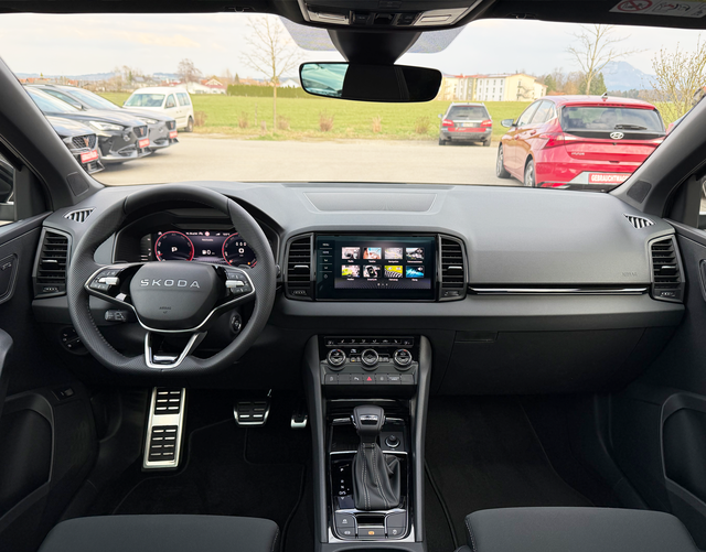 Innenraum Skoda Karoq 2026 SPORTLINE 1.5 TSI ACT EVO 110 kW DSG