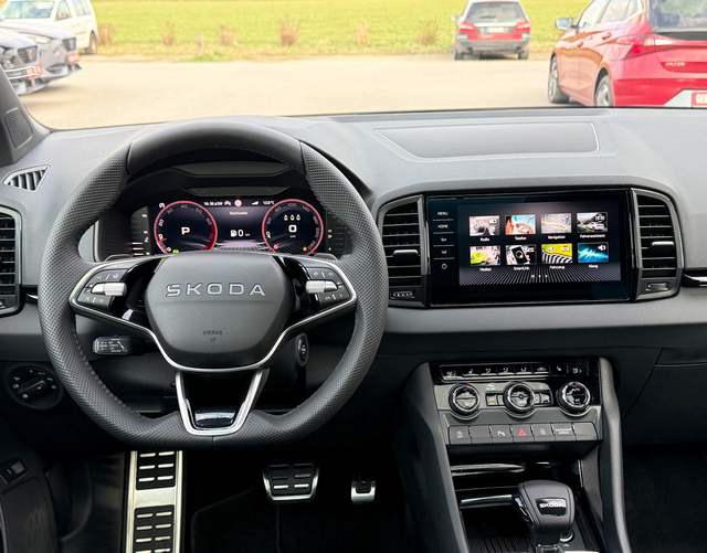 Innenraum Skoda Karoq 2026 SPORTLINE 1.5 TSI ACT EVO 110 kW DSG