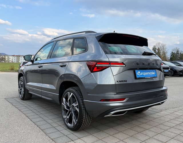 Skoda Karoq - 2026 H5 SPORTLINE 1.5 TSI ACT EVO 110 kW DSG (Leasingaktion) NAV9.2/PANO/TRAVEL/CANTON/AHK/MATRIX/UVM.