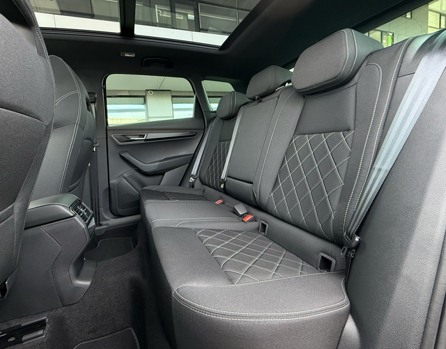 R&uuml;cksitzbank Skoda Karoq 2026 SPORTLINE 1.5 TSI ACT EVO 110 kW DSG