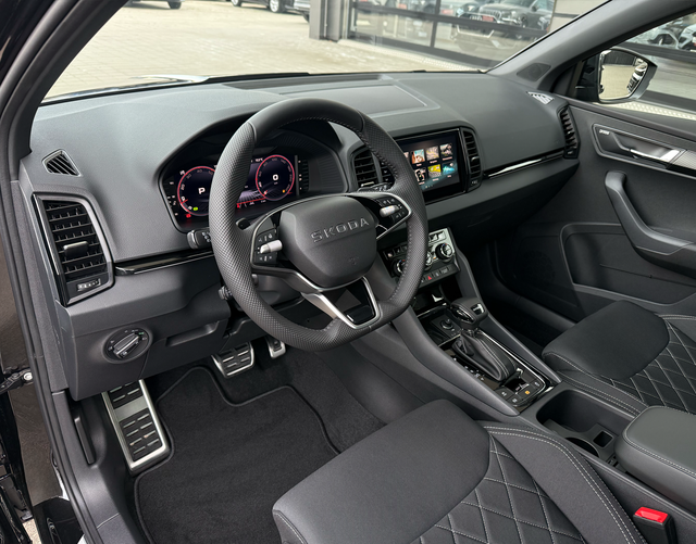 Interieur Skoda Karoq 2026 SPORTLINE 1.5 TSI ACT EVO 110 kW DSG