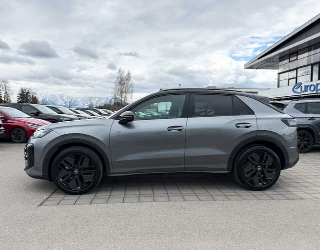 Fahrerseite Volkswagen T-Roc R-Line 1.5 eTSI OPF DSG 150