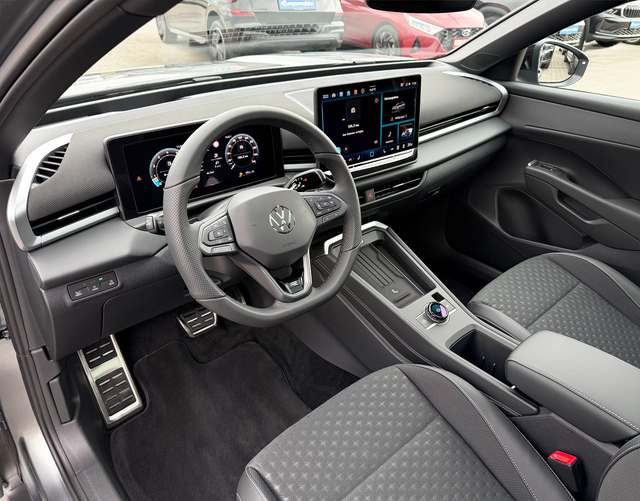 Interieur Volkswagen T-Roc R-Line 1.5 eTSI OPF DSG 150