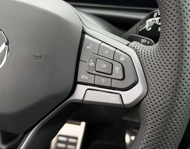 Multifunktionslenkrad Volkswagen T-Roc R-Line 1.5 eTSI OPF DSG 150