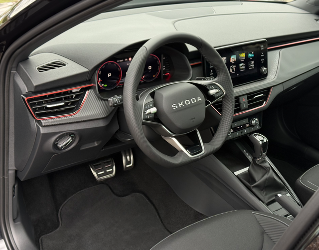 Interieur Skoda Kamiq 2026 MONTE CARLO 1.5 TSI OPF 150 DSG