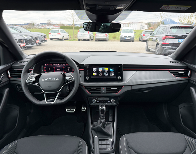 Innenraum Skoda Kamiq 2026 MONTE CARLO 1.5 TSI OPF 150 DSG