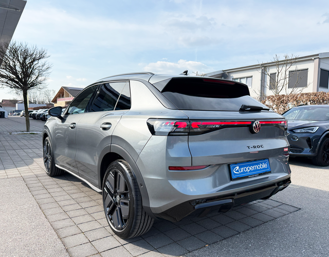 Hinten Volkswagen T-Roc R-Line 1.5 eTSI OPF DSG 150