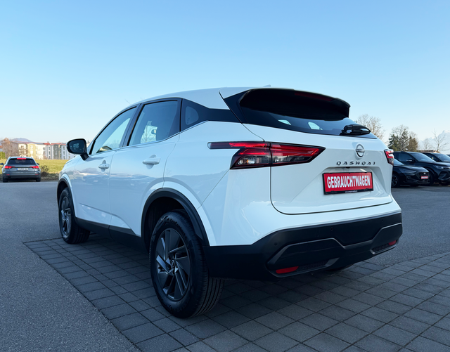 Hinten Nissan Qashqai ACENTA 1.3 DIG-T 160 Xtronic