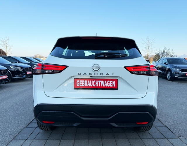 Heck Nissan Qashqai ACENTA 1.3 DIG-T 160 Xtronic