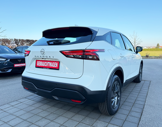 Hinten Nissan Qashqai ACENTA 1.3 DIG-T 160 Xtronic