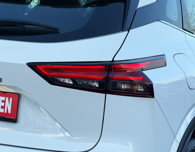 LED R&uuml;ckleuchte Nissan Qashqai ACENTA 1.3 DIG-T 160 Xtronic
