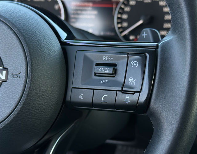 Multifunktionslenkrad Nissan Qashqai ACENTA 1.3 DIG-T 160 Xtronic