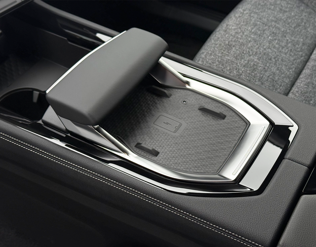 Innenraum Highlights Renault Rafale TECHNO Full Hybrid E-Tech