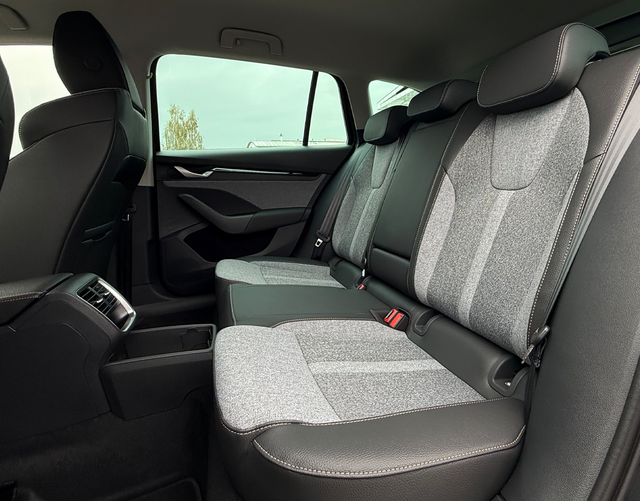 R&uuml;cksitzbank Skoda Octavia Combi SELECTION 2.0 TDI DSG