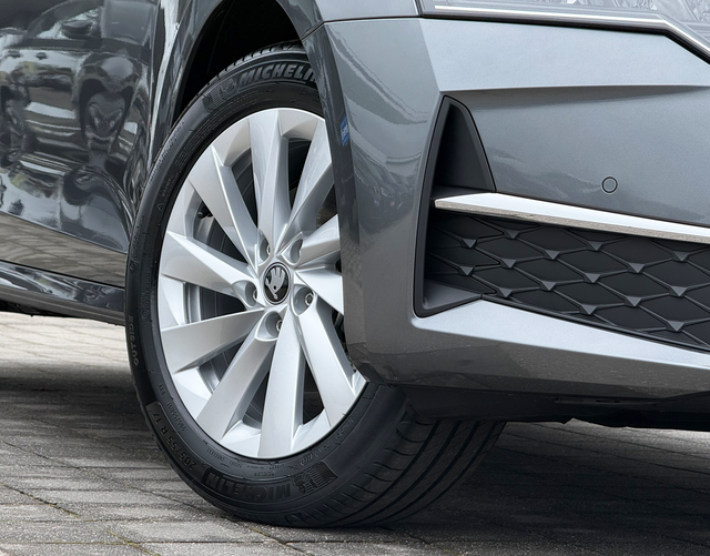 Felge Skoda Octavia Combi SELECTION 2.0 TDI DSG