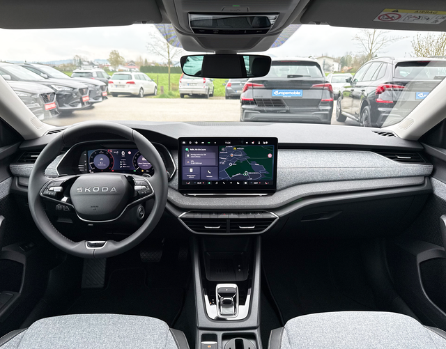 Innenraum Skoda Octavia Combi SELECTION 2.0 TDI DSG