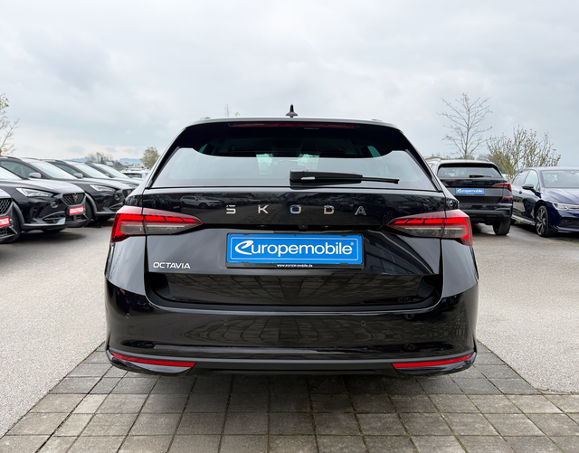 Heck Skoda Octavia Combi SELECTION 2.0 TDI DSG 150
