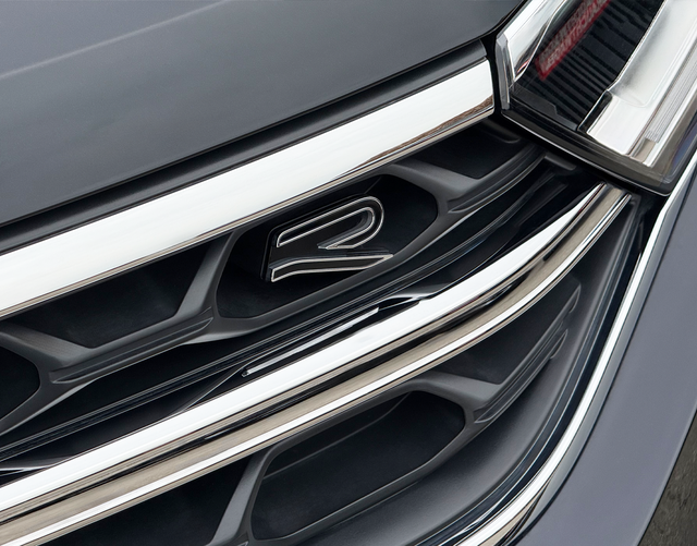Logo Volkswagen T-Roc R-LINE + "25th Anniversary" 1.5 TSI 150 DSG
