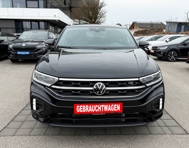 Vorne Volkswagen T-Roc R-LINE + "25th Anniversary" 1.5 TSI 150 DSG