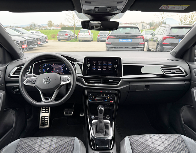 Innenraum Volkswagen T-Roc R-LINE + "25th Anniversary" 1.5 TSI 150 DSG