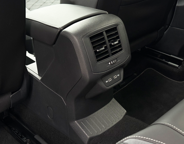 Klimaanlage hinten Volkswagen T-Roc R-LINE + "25th Anniversary" 1.5 TSI 150 DSG