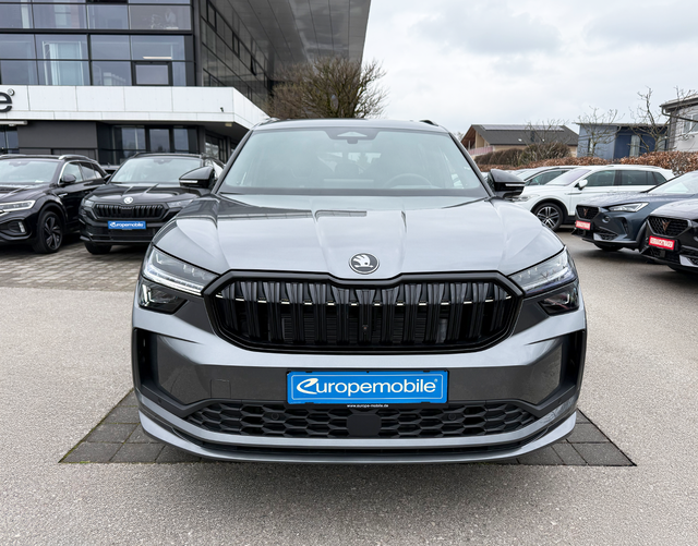 Vorne Skoda Kodiaq SPORTLINE 2.0 TDI 142 kW 4x4 DSG