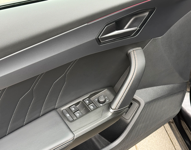 Fahrert&uuml;r Highlights Cupra Formentor VZ "25th Anniversary" 2.0 TSI 4Drive 310 PS DSG 