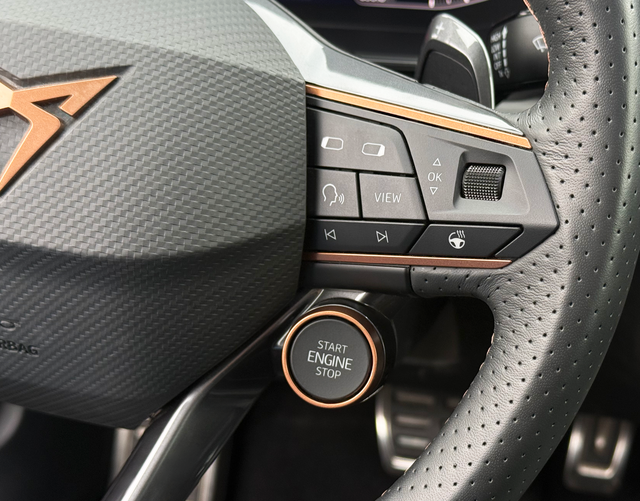 Multifunktionslenkrad Cupra Formentor VZ "25th Anniversary" 2.0 TSI 4Drive 310 PS DSG 