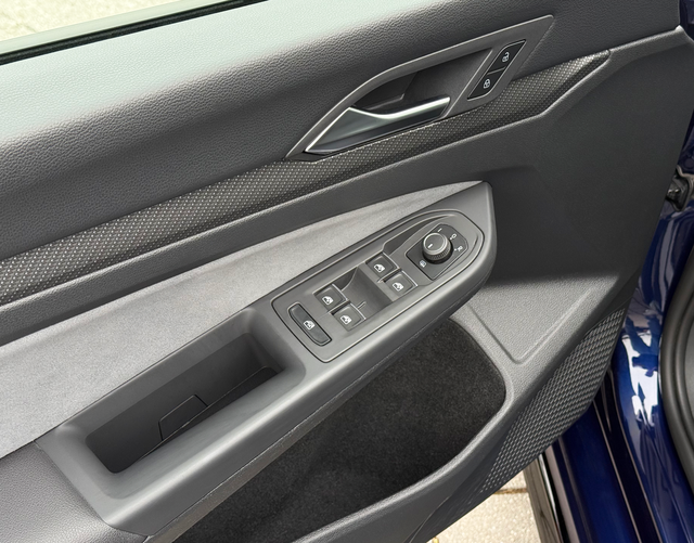 Fahrert&uuml;r Highlights Volkswagen Golf R-Line 1.5 TSI 