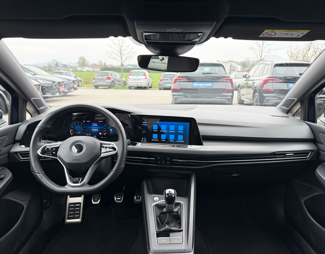 Innenraum Volkswagen Golf R-Line 1.5 TSI 