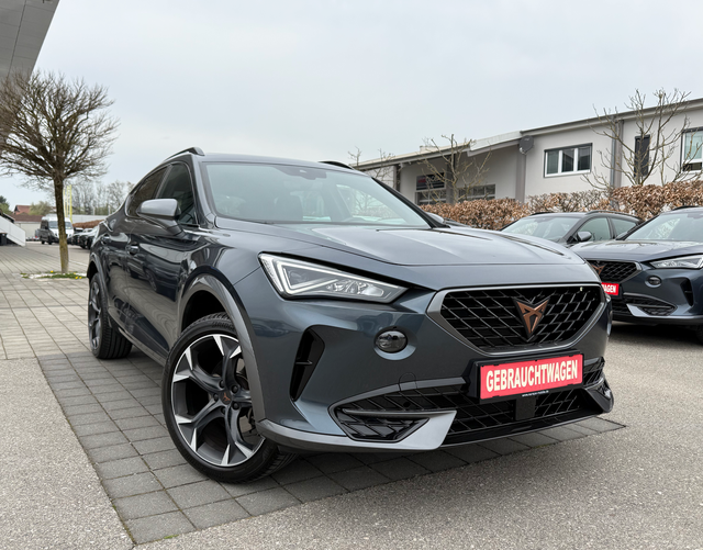 Vorne Cupra Formentor 1.5 TSI 150 PS DSG