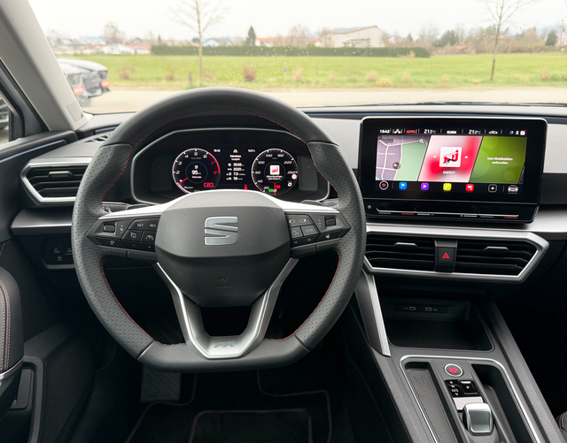 Innenraum Seat Leon Sportstourer FR "25th Anniversary" 