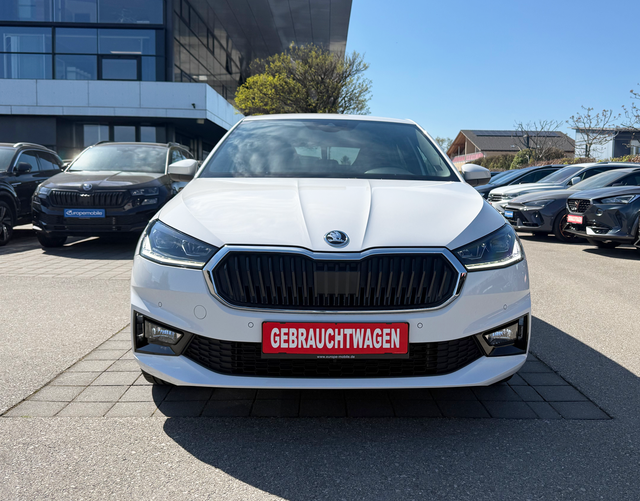 Vorne Skoda Fabia Style