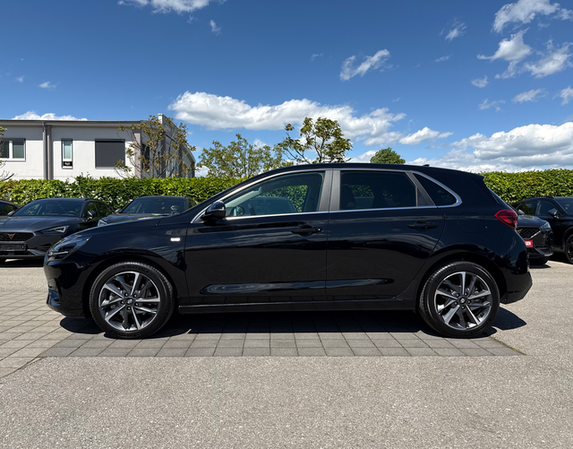Beifahrerseite Hyundai i30 Prime 1.5 T-GDI 48V-Mildhybrid 160 iMT 